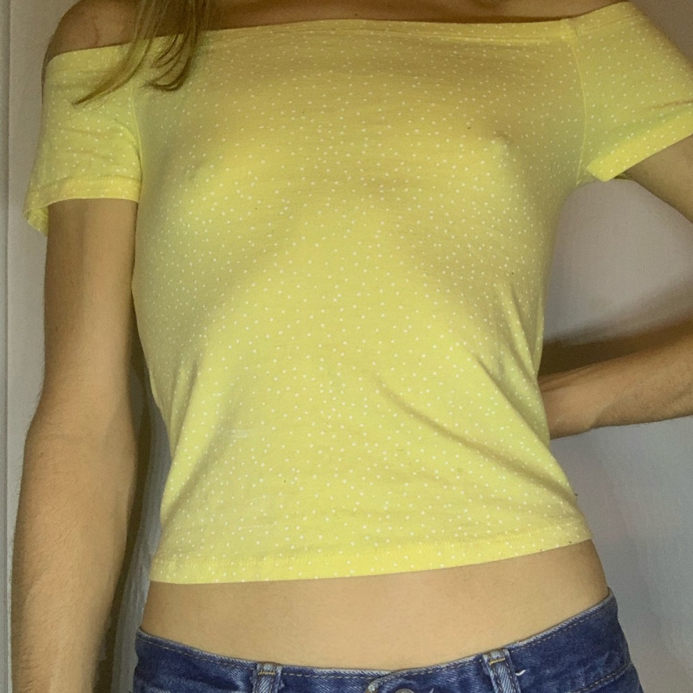 Yellow polka dotted off the shoulder crop top.